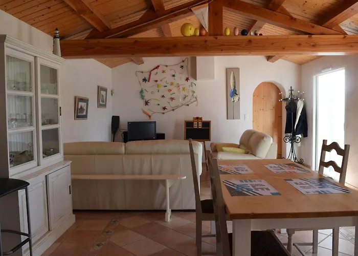 Maison 5 Pieces, 8 Couchages, Proche Plage Et Port, Terrasse Plein Sud, Menage Inclus - Fr-1-224B-236